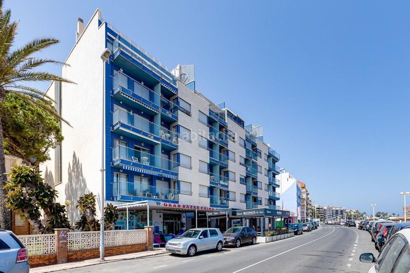 Foto f8080661-8016-47d4-bbbd-fa597331c8d2. Ático junto al mar! en Zona Playa de los Locos Torrevieja