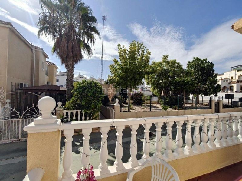 Foto 7afd55d4-2f02-4efb-9db7-84bf3e44b959. Casa adossada amb piscina a Los Balcones-Los Altos Torrevieja