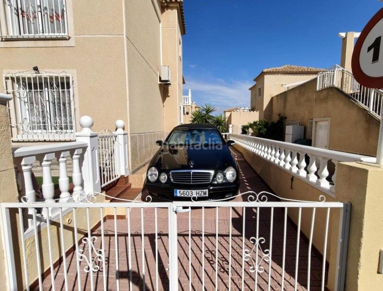 Foto a382c6b2-0a0c-4a41-a426-751f59696df4. Casa adossada amb piscina a Los Balcones-Los Altos Torrevieja