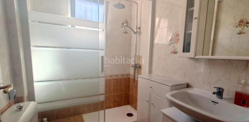 Foto f89b9026-6d90-4fff-874c-7819bf4f6989. Casa adossada amb piscina a Los Balcones-Los Altos Torrevieja
