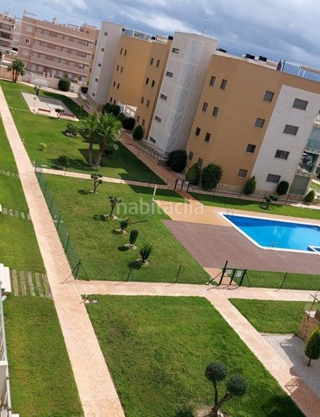 Foto d5d10873-2eda-46e5-bb6e-74b7df7ec6a8. Àtic amb aparcament piscina a Villamartín-Las Filipinas Orihuela
