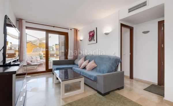 Foto 4dd79996-e219-408e-a601-e5ee4ca7b8f6. Àtic amb aparcament piscina a Punta Prima Torrevieja