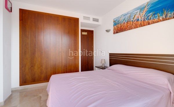 Foto b24a6b93-67bb-4e90-a3e6-efef5ca6b9d5. Àtic amb aparcament piscina a Punta Prima Torrevieja
