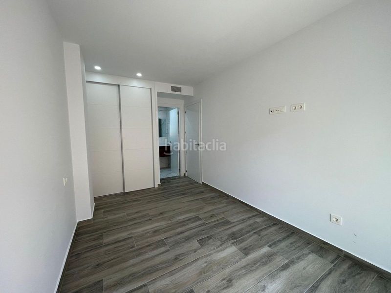 Foto f0860079-e756-4b46-9046-1ee7ec8e99f2. Apartament amb piscina a Las Piscinas Naturales Torrevieja