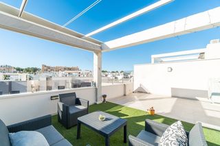 Penthouse  N/a. Apartamento en villamartín