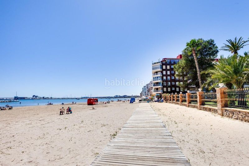 Foto b8ee599f-d9f9-46a9-9127-ad7c14e96fd7. Apartament amb aparcament piscina a El Acequión Torrevieja