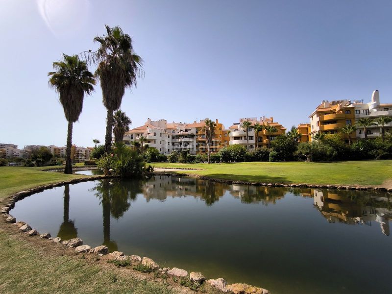 Foto 46087463-ddb1-4308-a994-83715c4d12dd. Àtic amb aparcament piscina a Punta Prima Torrevieja