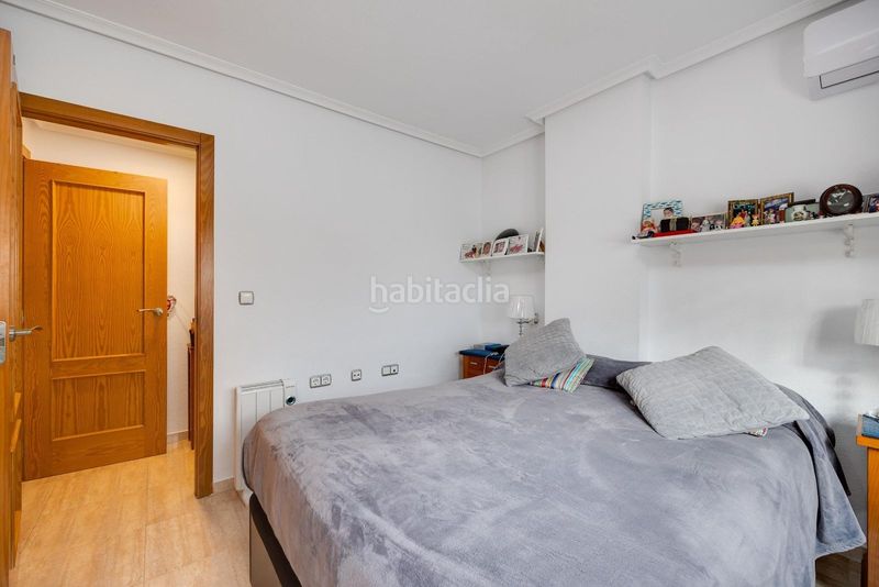 Foto 6cf892d1-8e5e-4bb1-9a1f-b341baa374f4. Apartament amb piscina a Antonio Machado Torrevieja