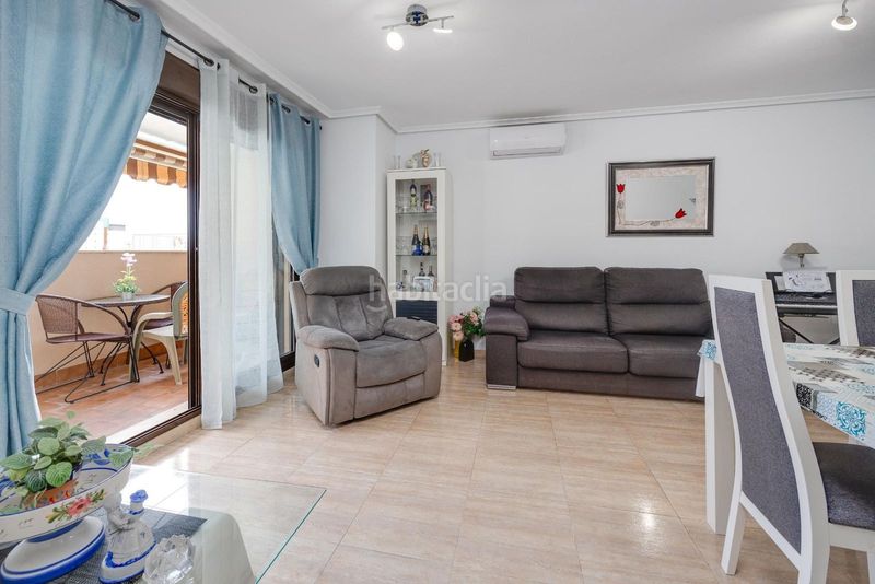 Foto 952a0622-9812-4a92-9754-312698766de8. Apartament amb piscina a Antonio Machado Torrevieja