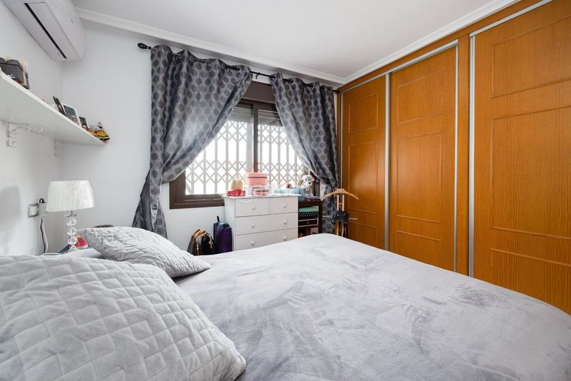 Foto ab69fa23-149b-4f8b-9baf-40b9f620a788. Apartament amb piscina a Antonio Machado Torrevieja