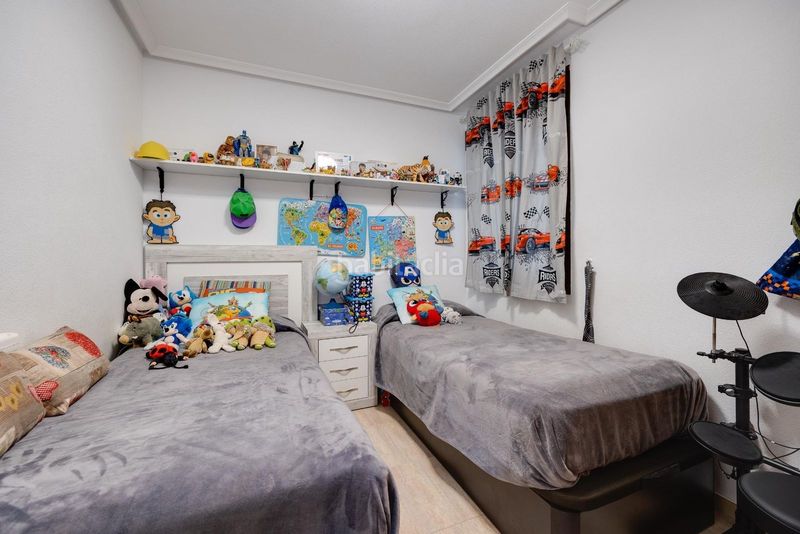 Foto d29d8897-16bf-4e9e-9556-fb5afac92ece. Apartament amb piscina a Antonio Machado Torrevieja