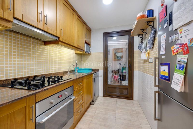 Foto f25252c6-90a1-43da-a563-6a926992ca39. Apartament amb piscina a Antonio Machado Torrevieja