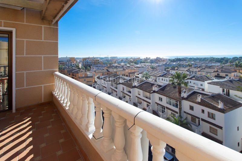 Foto 89de129f-3527-4feb-81c5-3fe0cfc83fb3. Apartament amb piscina a Punta Prima Torrevieja