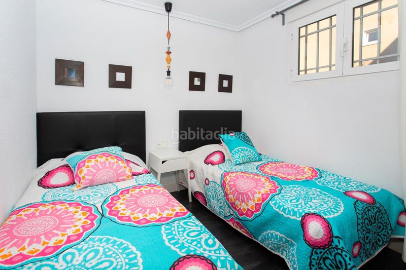 Foto f2984ad9-82b3-4945-9cc5-0c59b5b28f9d. Apartament amb piscina a Punta Prima Torrevieja