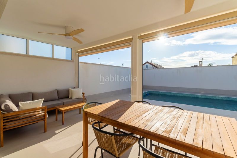 Foto ee7d3608-2ac1-4543-b085-290f95309465. Xalet amb piscina a Zona Carrefour - Urbanizaciones Torrevieja