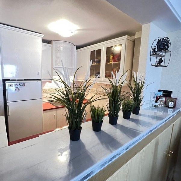Foto aa495f7e-73a3-44f7-b7f6-f88dff9e39db. Apartament amb piscina a Aguas Nuevas Torrevieja