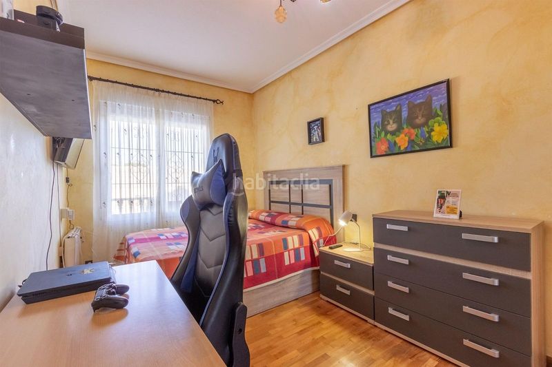 Foto 1ba4da94-f2bd-4b42-bdc9-f788a9c08268. Xalet amb aparcament piscina a Los Balcones-Los Altos Torrevieja