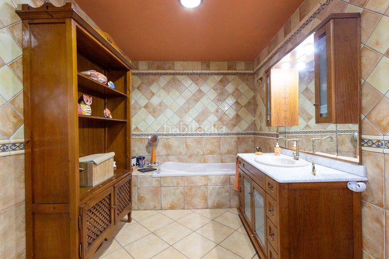 Foto c9ca5f6b-d45a-4513-9d6c-41165582a23e. Xalet amb aparcament piscina a Los Balcones-Los Altos Torrevieja
