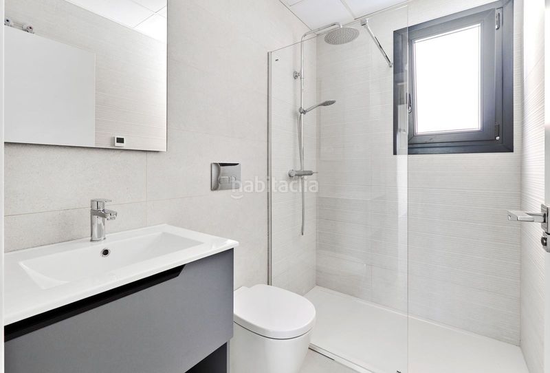 Foto 4c1a1b68-834f-4bf0-929b-e32fb0a6d465. Apartament amb piscina a La Veleta Torrevieja