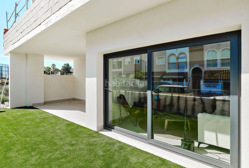 Foto 5f6f610d-9dee-4ae4-a9d8-7d4e55c2dbd5. Apartament amb piscina a La Veleta Torrevieja