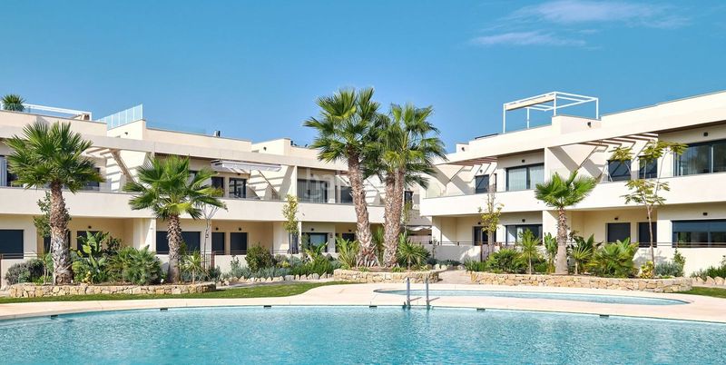 Foto 83f15546-05cf-49d9-9c3c-c37cc94f99bc. Apartament amb piscina a La Veleta Torrevieja