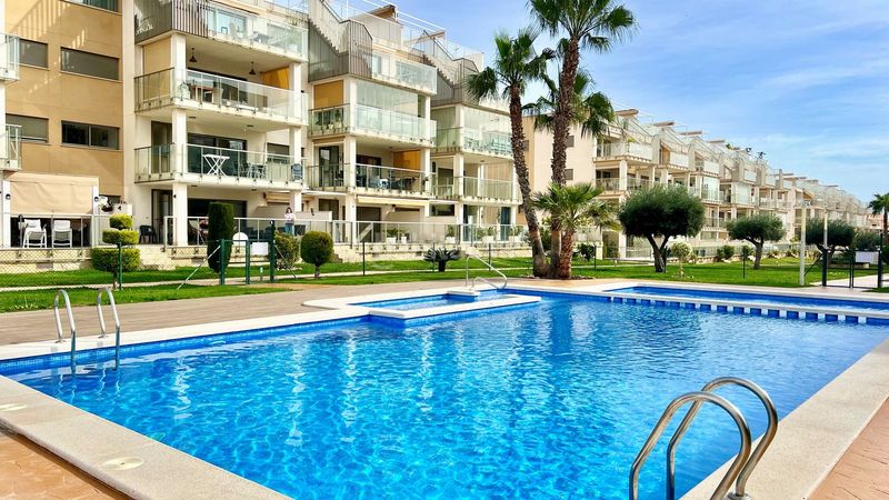 Foto 362ef258-efad-41fc-896d-2b34d200b5f0. Apartament amb piscina a Villamartín-Las Filipinas Orihuela