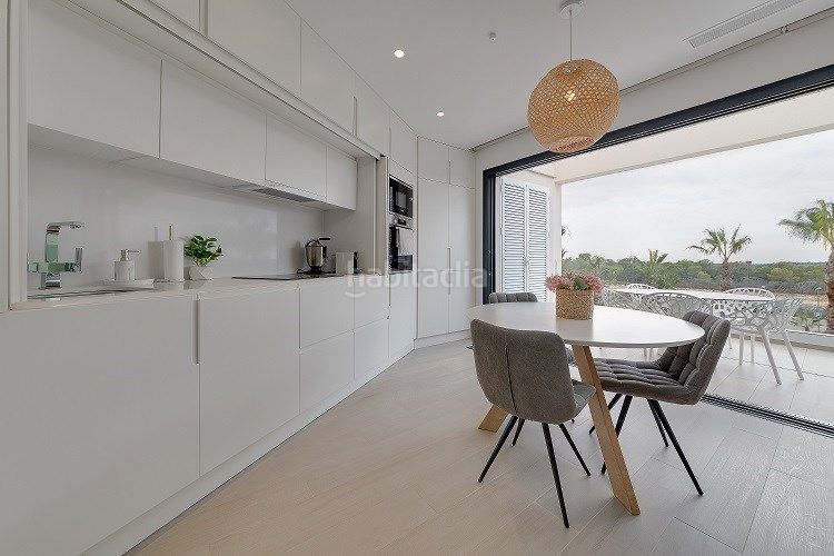 Foto 13a76b9e-cd8d-4ce5-a540-3f490d52fc2a. Apartament amb aparcament piscina a Lomas de Campoamor - Las Ramblas Orihuela