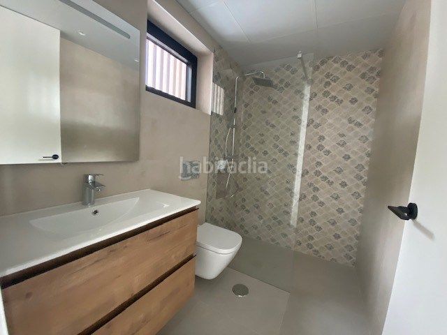 Foto 6038e7dd-9d2c-40e9-ac68-42bd3e46ec80. Xalet amb piscina a Lomas de Cabo Roig - Los Dolses Orihuela