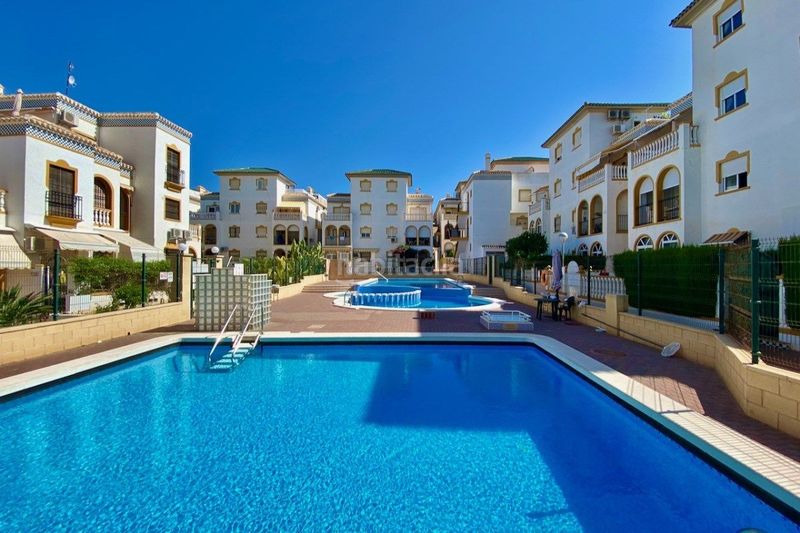 Foto 7aa345b7-e566-4f4b-a720-e4a1c9505b7b. Apartament amb piscina a Cañada del Molino Torrevieja