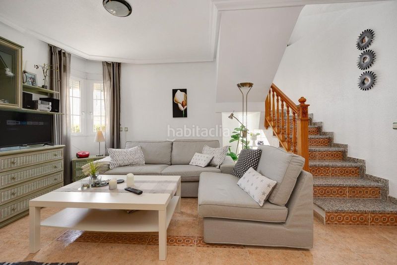 Foto 0aa02a8b-49ab-4d52-bedf-66172be1e013. Casa adossada amb piscina a Playa Flamenca Orihuela