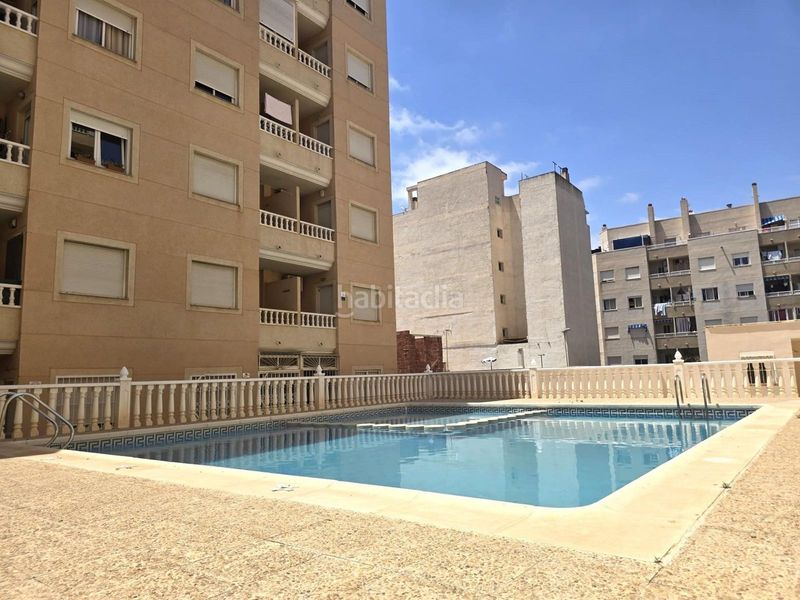 Foto 0f076163-026a-49f4-b790-eba075fb1cd9. Apartament amb aparcament piscina a El Molino Torrevieja