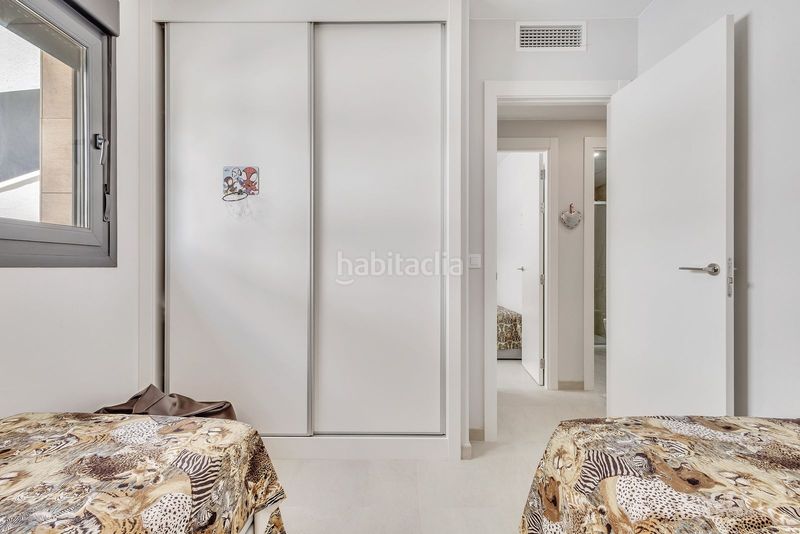Foto 6b3675bb-494f-4210-b49f-a2d0f54e0125. Apartament amb aparcament piscina a Playa Flamenca Orihuela