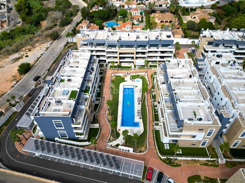 Foto c8f1ef2b-674b-4896-8368-11c537658a59. Apartament amb piscina a Playa Flamenca Orihuela