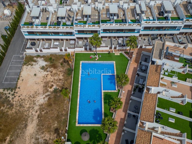 Foto a2d271fd-b59b-4021-b795-0fbeb64d3a34. Casa adossada amb piscina a Los Balcones-Los Altos Torrevieja