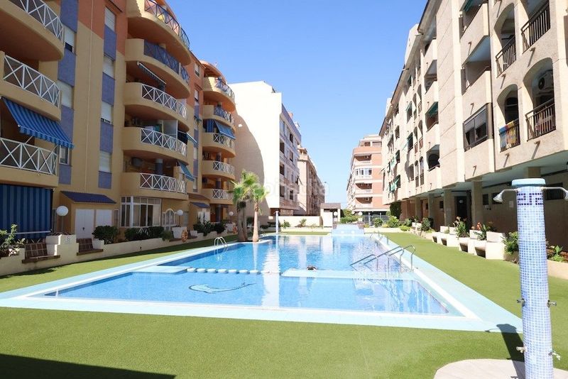 Foto e3adf7ac-a463-40cc-91b7-9f45b6d311a3. Apartament amb aparcament piscina a Zona Carrefour - Urbanizaciones Torrevieja