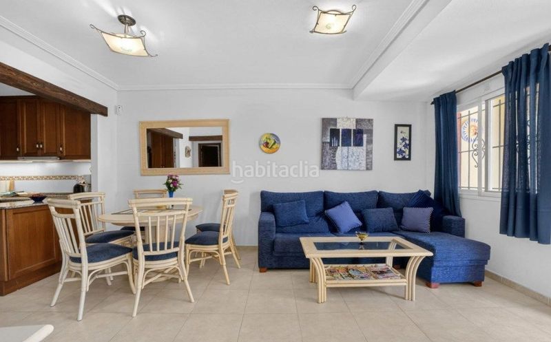 Foto d61ee2fb-5566-49eb-9248-bee3a6cf6f88. Casa adossada amb piscina a Aguas Nuevas Torrevieja
