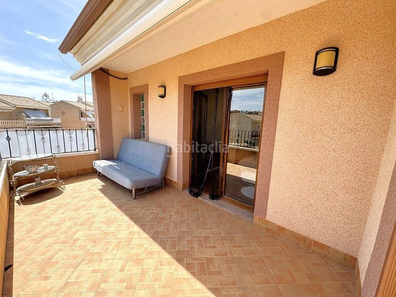 Foto d20eea59-a380-44a6-9eeb-c7576d48f212. Casa adossada amb aparcament piscina a Los Balcones-Los Altos Torrevieja