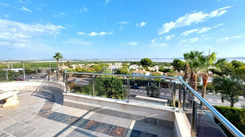 Foto 0a5a8344-c47d-441b-8330-2c06504955a2. Xalet amb aparcament piscina a Los Balcones-Los Altos Torrevieja