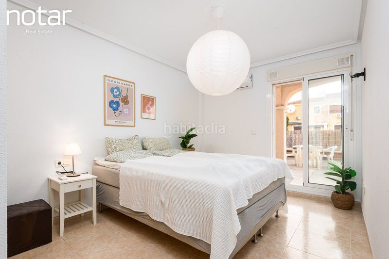 Foto 4aea9842-0f17-43ae-b4a3-dc88f17beea3. Apartament amb piscina a Playa Flamenca Orihuela