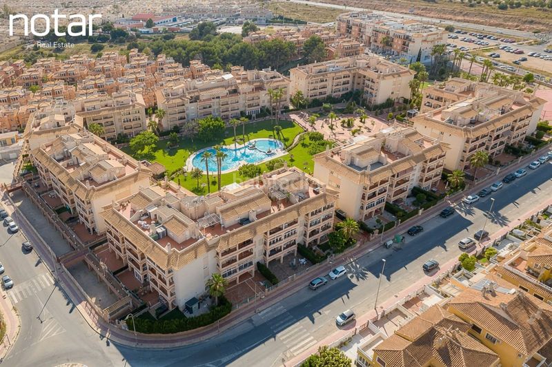 Foto de42ae23-634b-4a22-90be-c8fadefce4a6. Apartament amb piscina a Playa Flamenca Orihuela