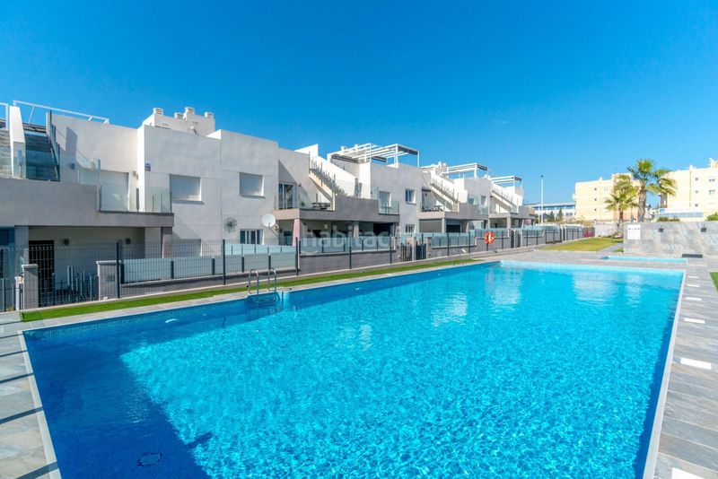 Foto d4759e8d-b377-4f8e-a33d-690486fe84c0. Apartament amb aparcament piscina a Aguas Nuevas Torrevieja