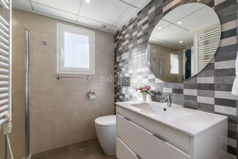 Foto da2ff2bf-d1ef-466c-b662-0ecb32bfbd53. Apartament amb aparcament piscina a Aguas Nuevas Torrevieja