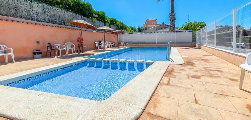 Foto 40f8445d-5fb0-4048-94d3-9218d470481e. Casa adossada amb piscina a Playa Flamenca Orihuela