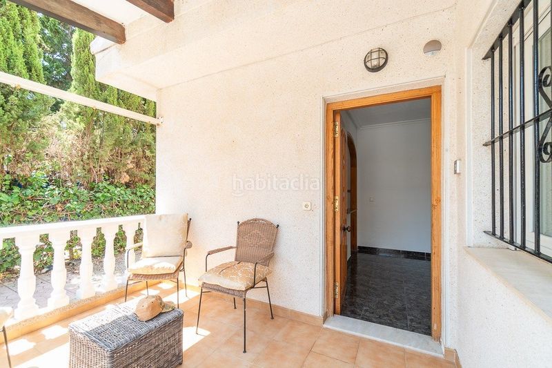 Foto 5eb1b6e9-106d-4605-9f1f-54369d249bdc. Casa adossada amb piscina a Playa Flamenca Orihuela