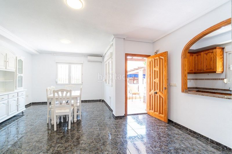 Foto cd828501-f260-4e5b-a90a-268c14d26d8e. Casa adossada amb piscina a Playa Flamenca Orihuela