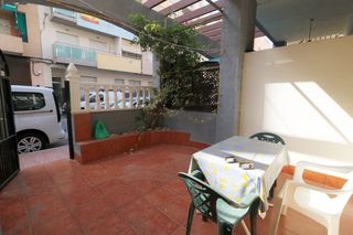 Apartament  N/a. Bonito apartamento en planta baja cerca del mar!