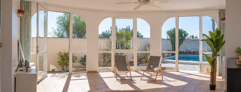 Foto b07bebba-1200-40c3-bea2-6bddf36039c8. Xalet amb aparcament piscina a Playa Flamenca Orihuela