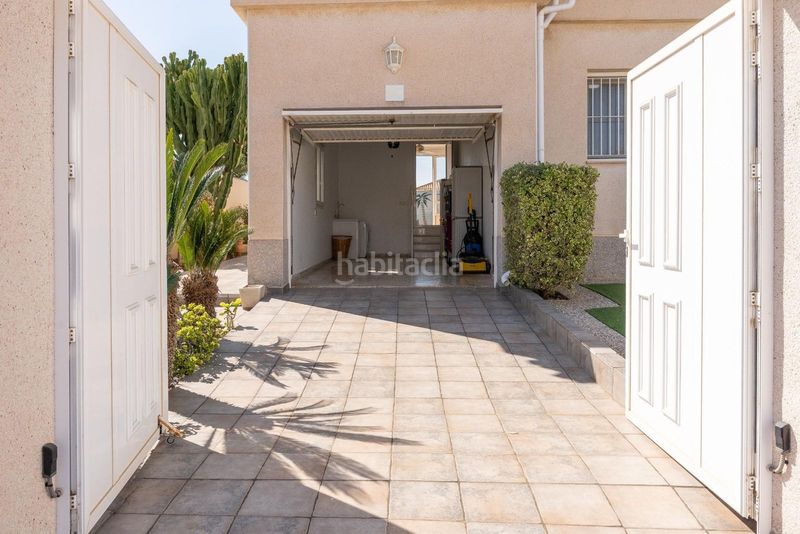 Foto d62603af-3803-431f-a74d-862369e212a9. Xalet amb aparcament piscina a Playa Flamenca Orihuela