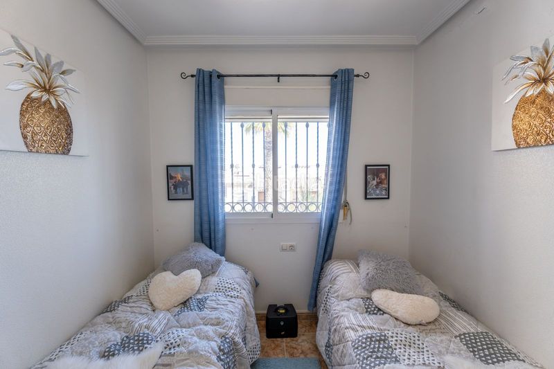 Foto c58f5d43-5854-437e-9e11-77ce0cbafcd9. Casa adossada amb aparcament piscina a Zeniamar - Horizonte - La Campana Orihuela