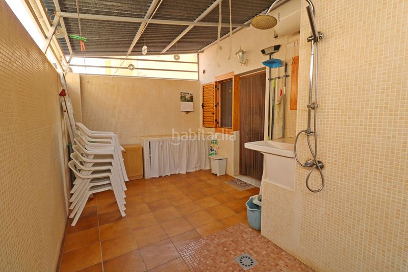 Foto 0349474f-2cfa-4fed-9bc3-e414c0552d39. Casa adossada amb aparcament a Playa de los Náufragos Torrevieja